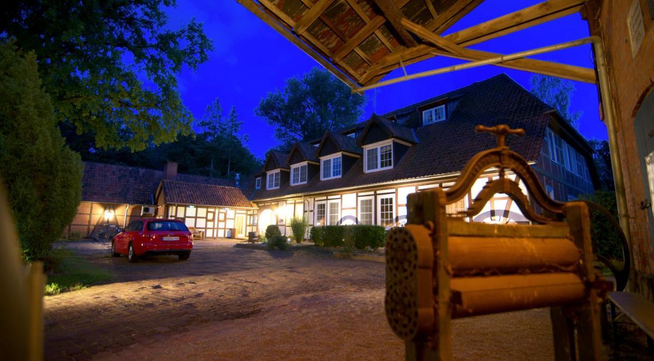 Landhotel Gutshof Im Oertzetal In Oldendorf, Suedheide Херманнсбург Экстерьер фото