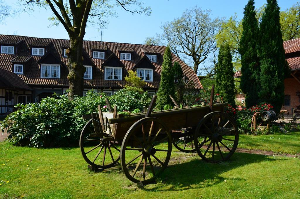 Landhotel Gutshof Im Oertzetal In Oldendorf, Suedheide Херманнсбург Экстерьер фото